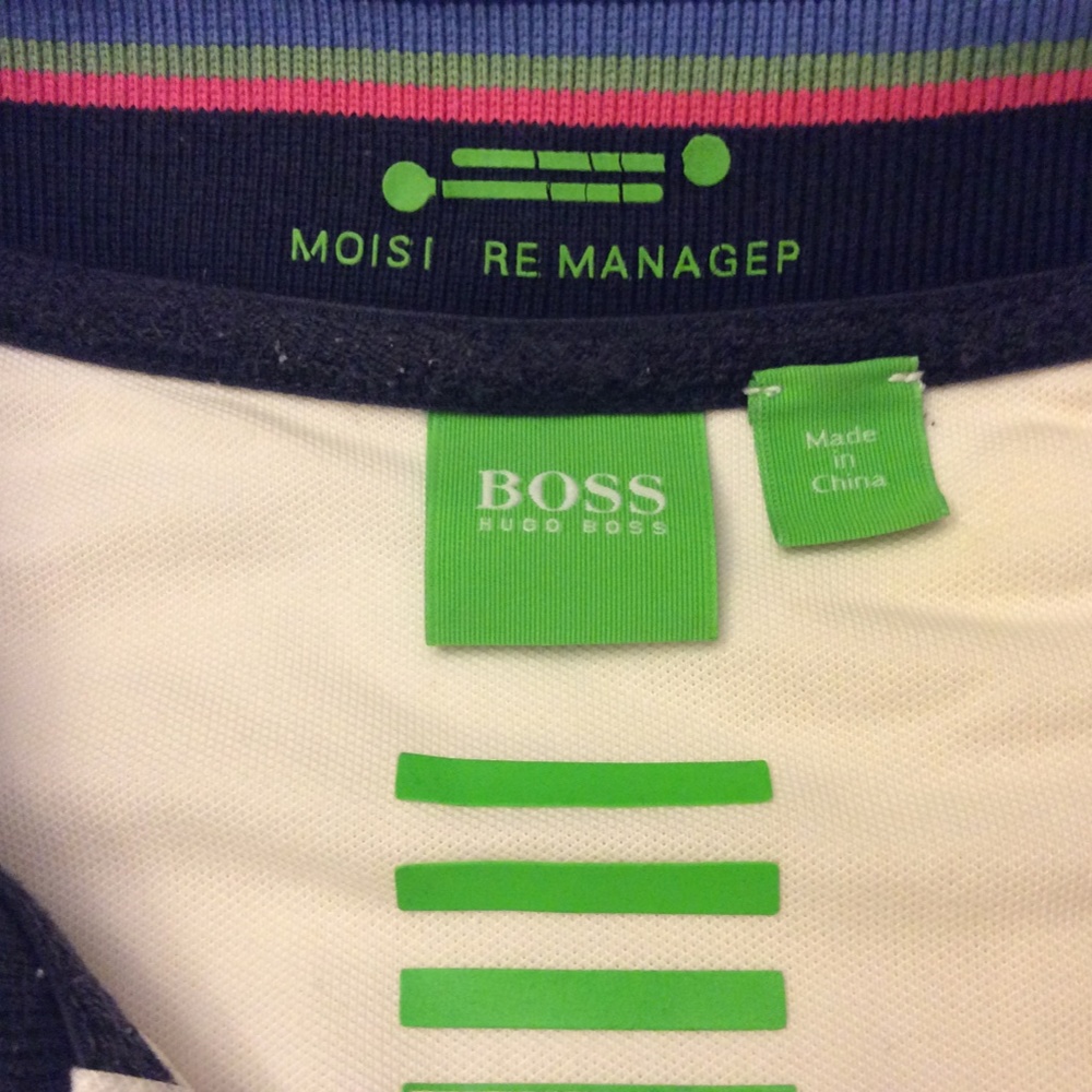 Men’s Hugo Boss Vintage button up size medium slim fit - Picture 4 of 4